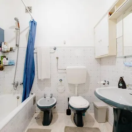 Private In Shared - Shared Bathroom And Dog Friendly Privat bolig